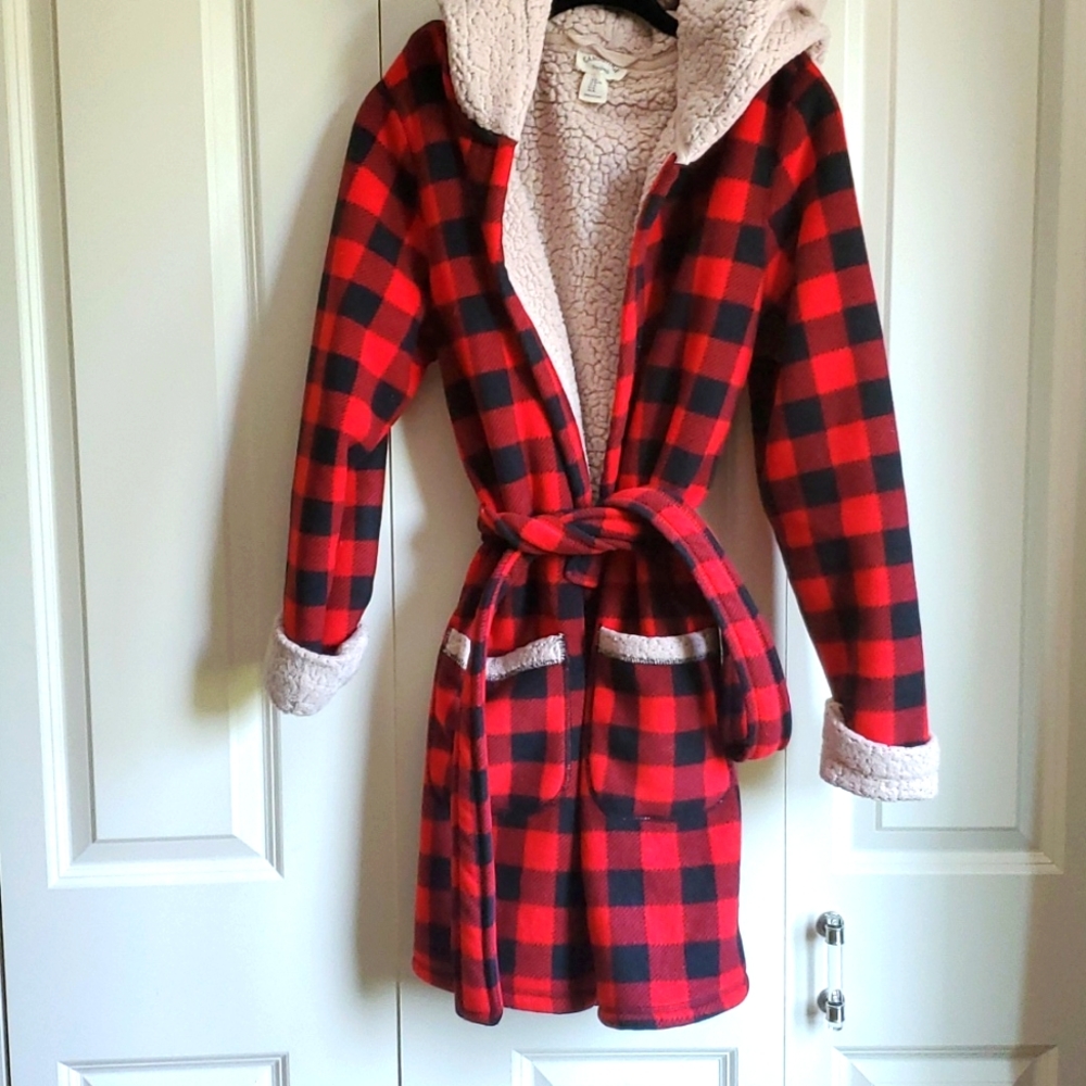 Buffalo plaid robe